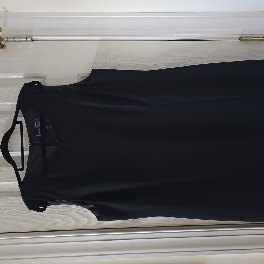 LAURA SCOTT BRAND WOMEN'S PLUS SIZE BLACK SLEEVELESS DRESS SIZE 16